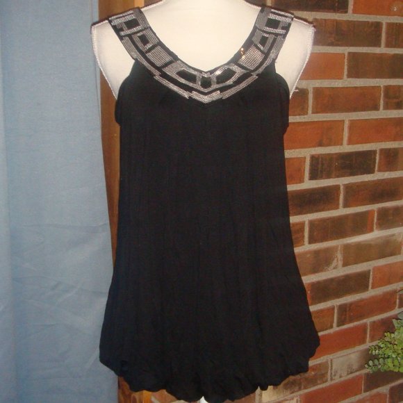 Forever 21 Tops - Forever 21 Layered Sleeveless Top Sequins L